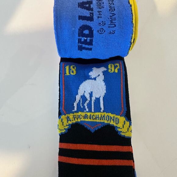 Ted Lasso socks 5 pack shoe size 4-10 NWT 97% Polyester/Poliéster
3% Spandex - Picture 5 of 7